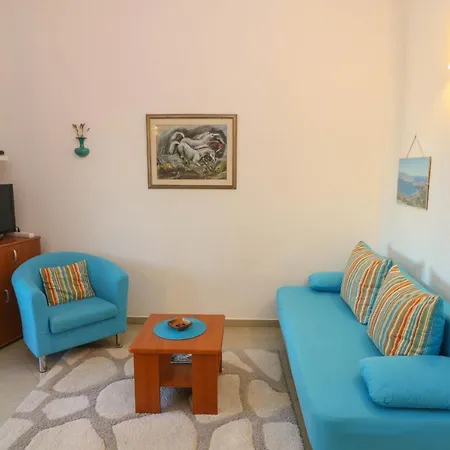 Apartments Blue And Green With Balcony Baska (Krk) Exterior photo